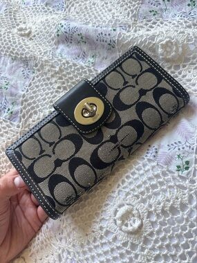Vintage Coach Signature Turnlock Wallet